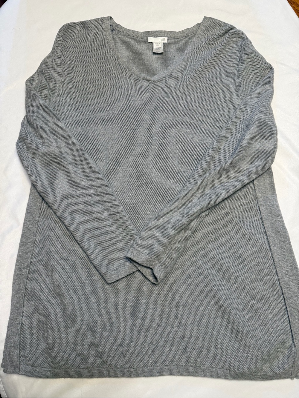 Women’s J Jill Lightweight Gray Sweater